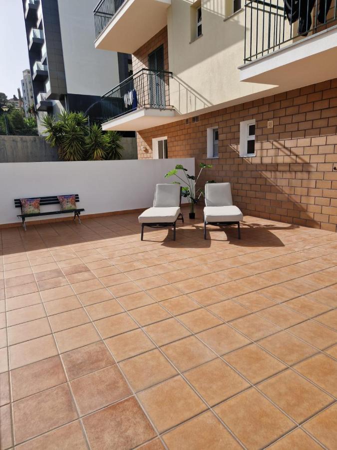 Lovely Apartment Funchal Exteriör bild